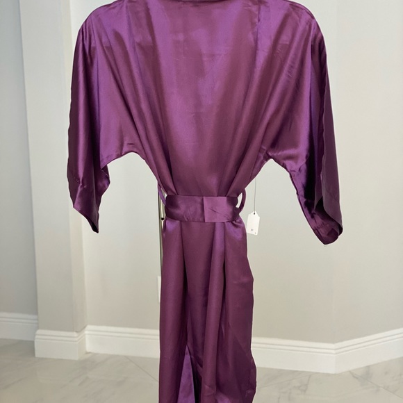 Purple short robe small NWT - Picture 3 of 4